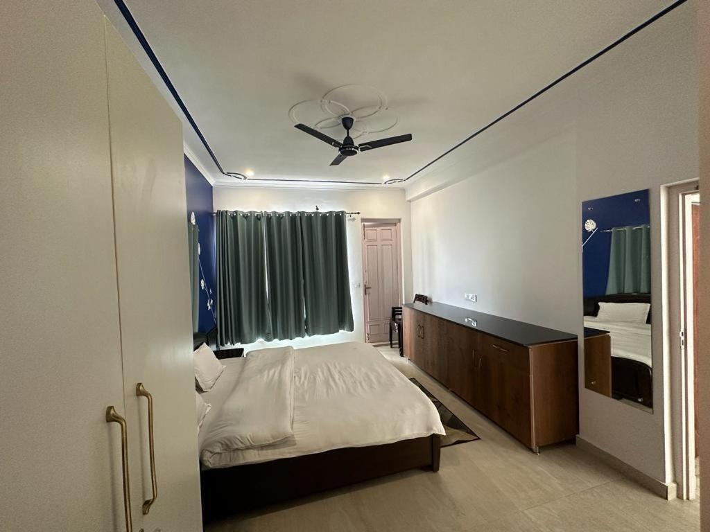 Hotel Goludev Valley View Nainital Exterior foto